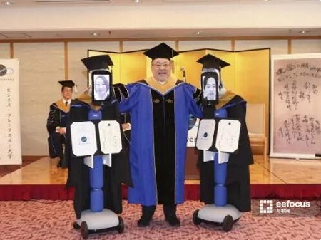 因疫情練就的新技能,日本正在上演花式畢業典禮